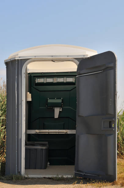 Best Luxury portable toilet rental  in Heyworth, IL